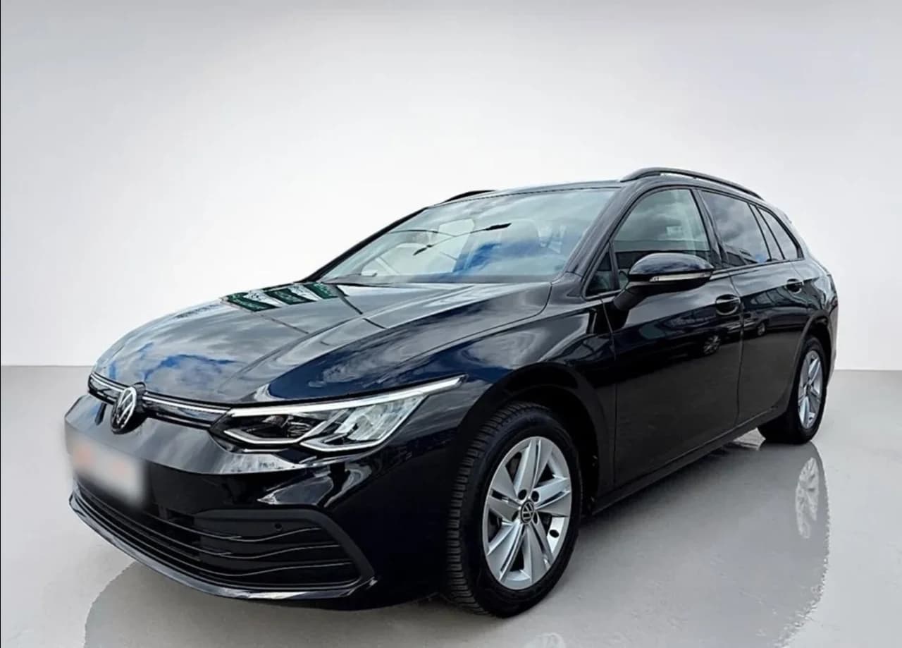 Volkswagen Golf VIII 1.0 eTSI Life DSG 2023 - używany samochód w leasingu