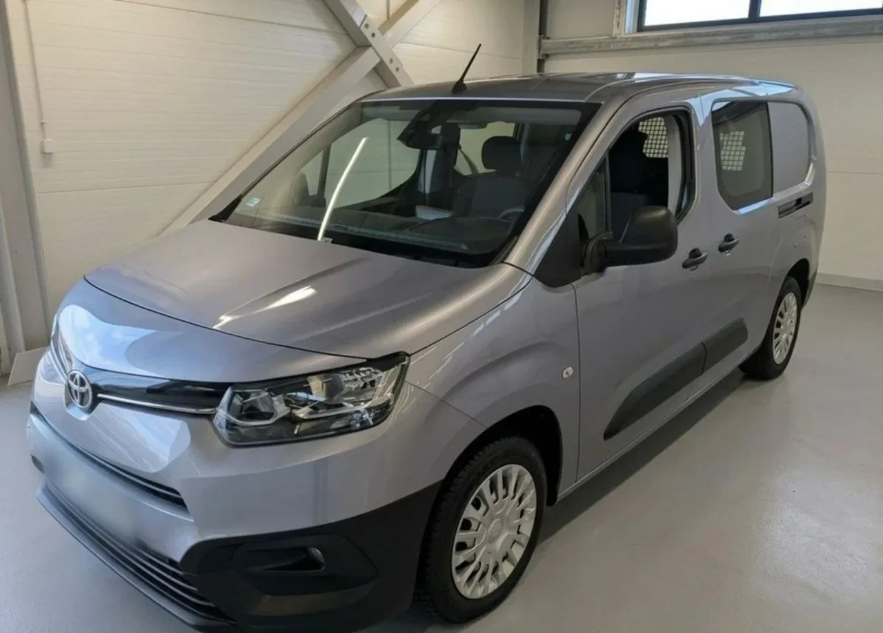 Toyota Proace City 1.5 D-4D Long 2,3t Active (bryg.) 2021 - gebrauchtes Leasingfahrzeug