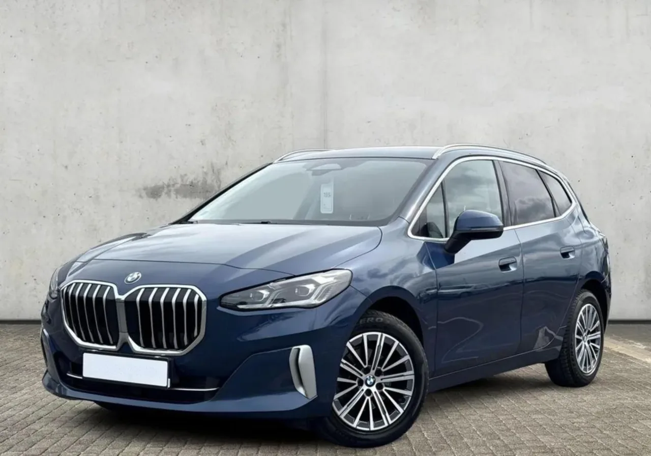 BMW Seria 2 218d Luxury Line aut 2023 - вживаний автомобіль в лізингу