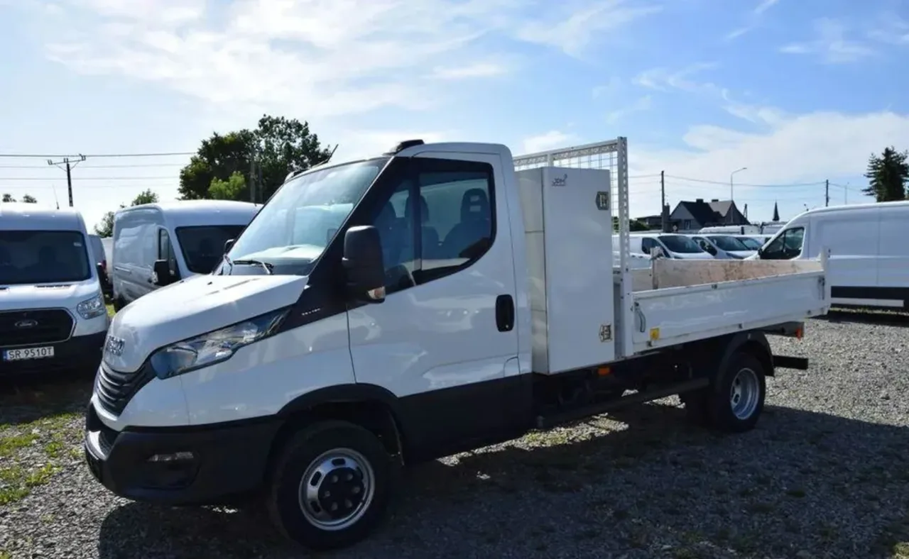 Iveco Daily 35C16 2022 - używany samochód w leasingu