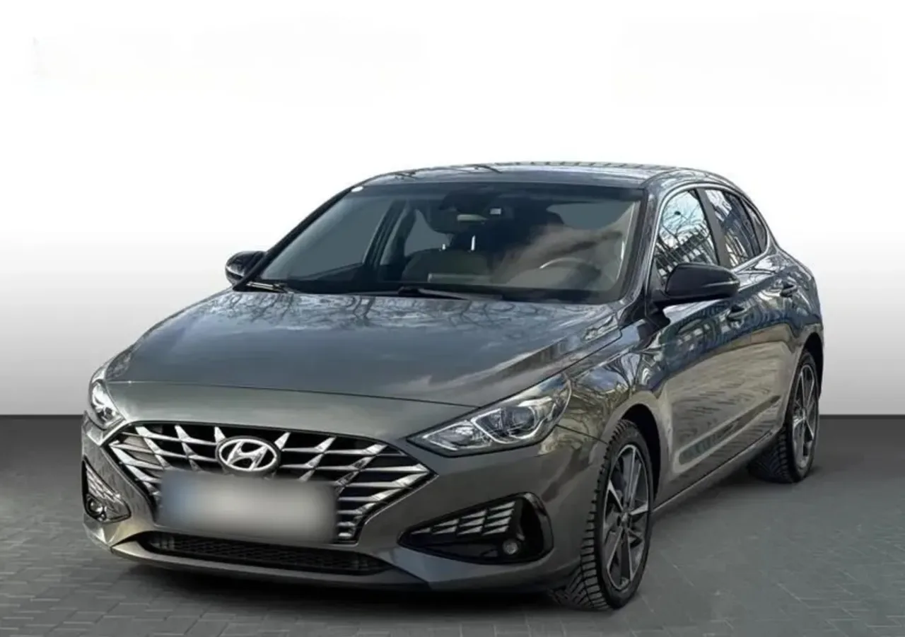 Hyundai i30 Fastback 1.5 T-GDI 48V Smart DCT 2022 - вживаний автомобіль в лізингу