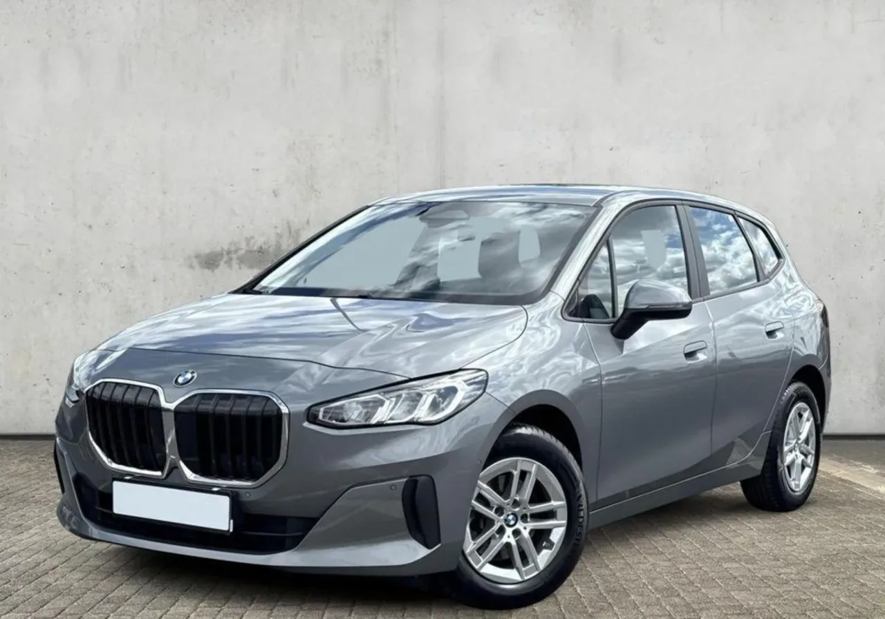 BMW Seria 2 218i aut 2023 - gebrauchtes Leasingfahrzeug
