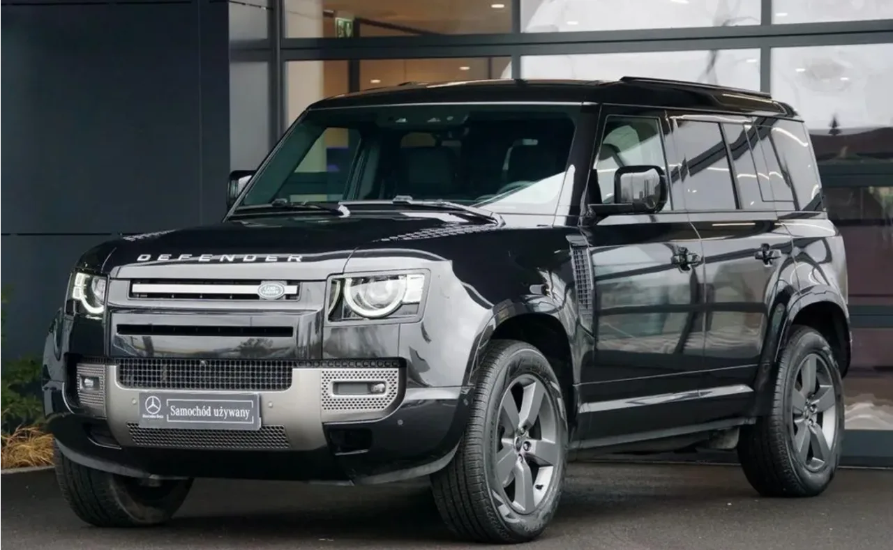 Land Rover Defender 110 3.0 D250 mHEV X-Dynamic SE 2024 - вживаний автомобіль в лізингу