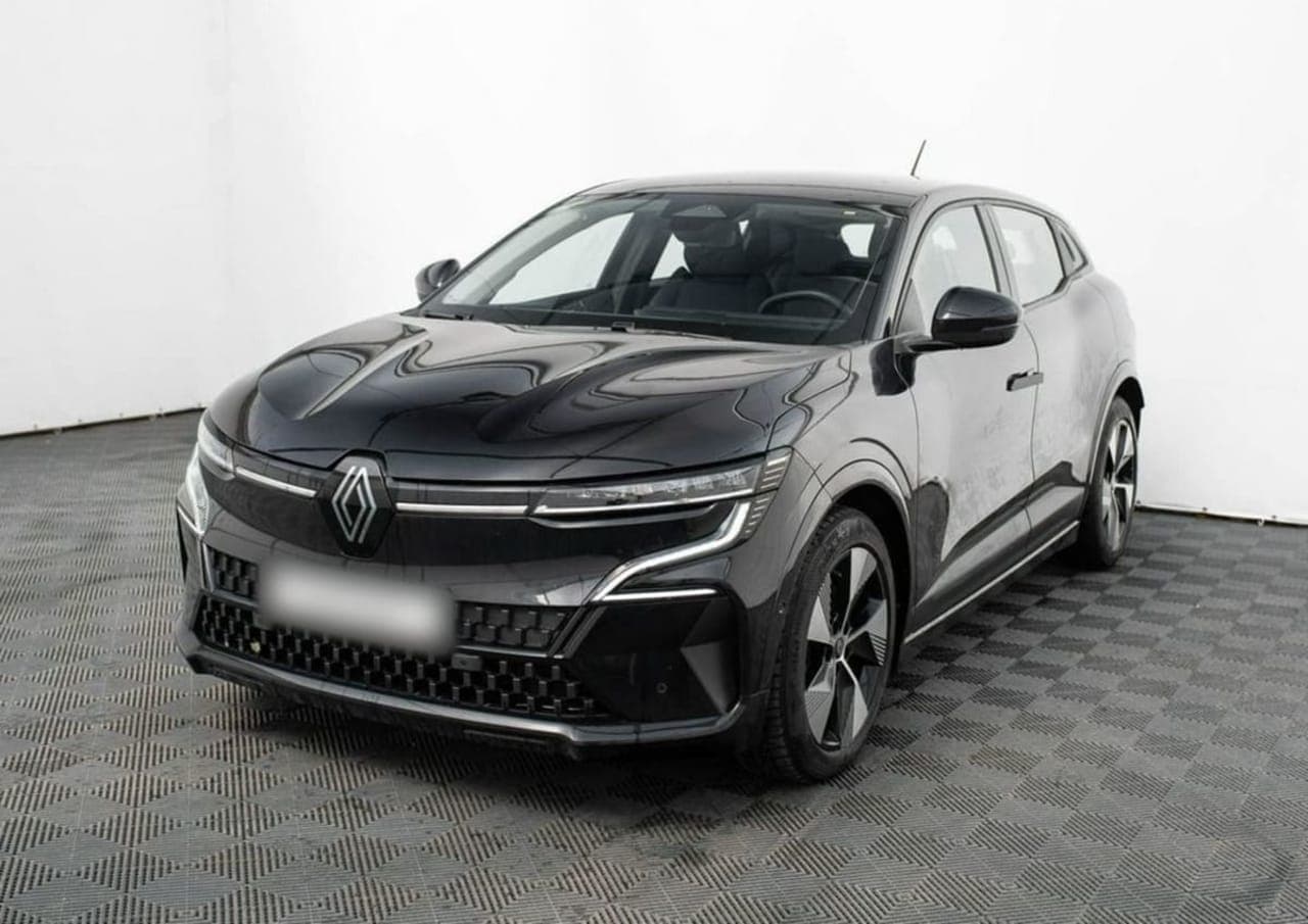 Renault Megane 1.6 E-TECH Plug-In Techno 2023 - używany samochód w leasingu