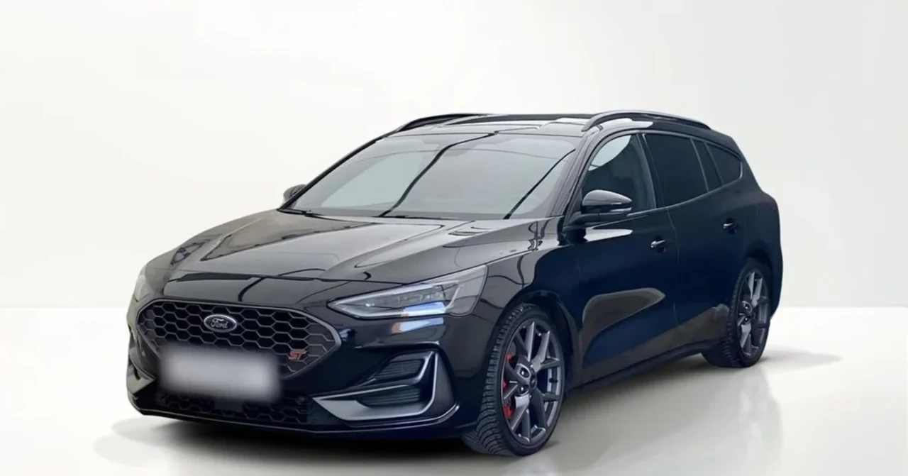 Ford Focus 2.3 EcoBoost ST X aut 2024 - вживаний автомобіль в лізингу