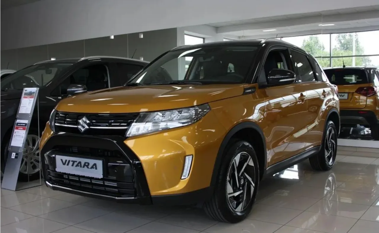 Suzuki Vitara Elegance 1.4 MHEV 4WD 6MT 2025 - używany samochód w leasingu