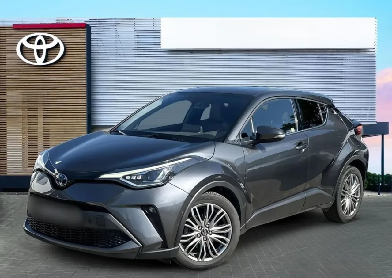 Toyota C-HR 1.8 Hybrid GPF Executive 2023 - używany samochód w leasingu