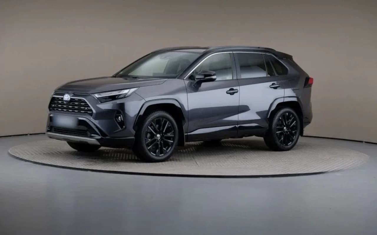 Toyota RAV4 2.5 Hybrid Selection 4x4 2022 - używany samochód w leasingu