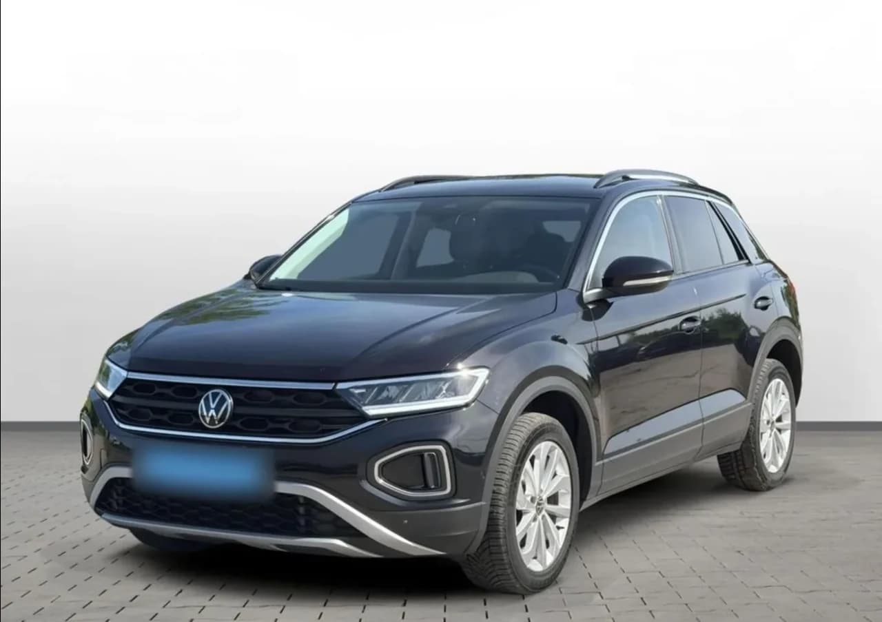 Volkswagen T-Roc 1.5 TSI Life DSG 2024 - używany samochód w leasingu