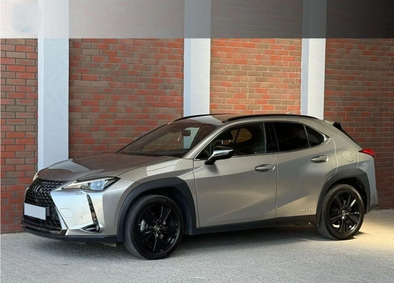 Lexus UX 250h GPF Prestige 2WD 2021 - używany samochód w leasingu