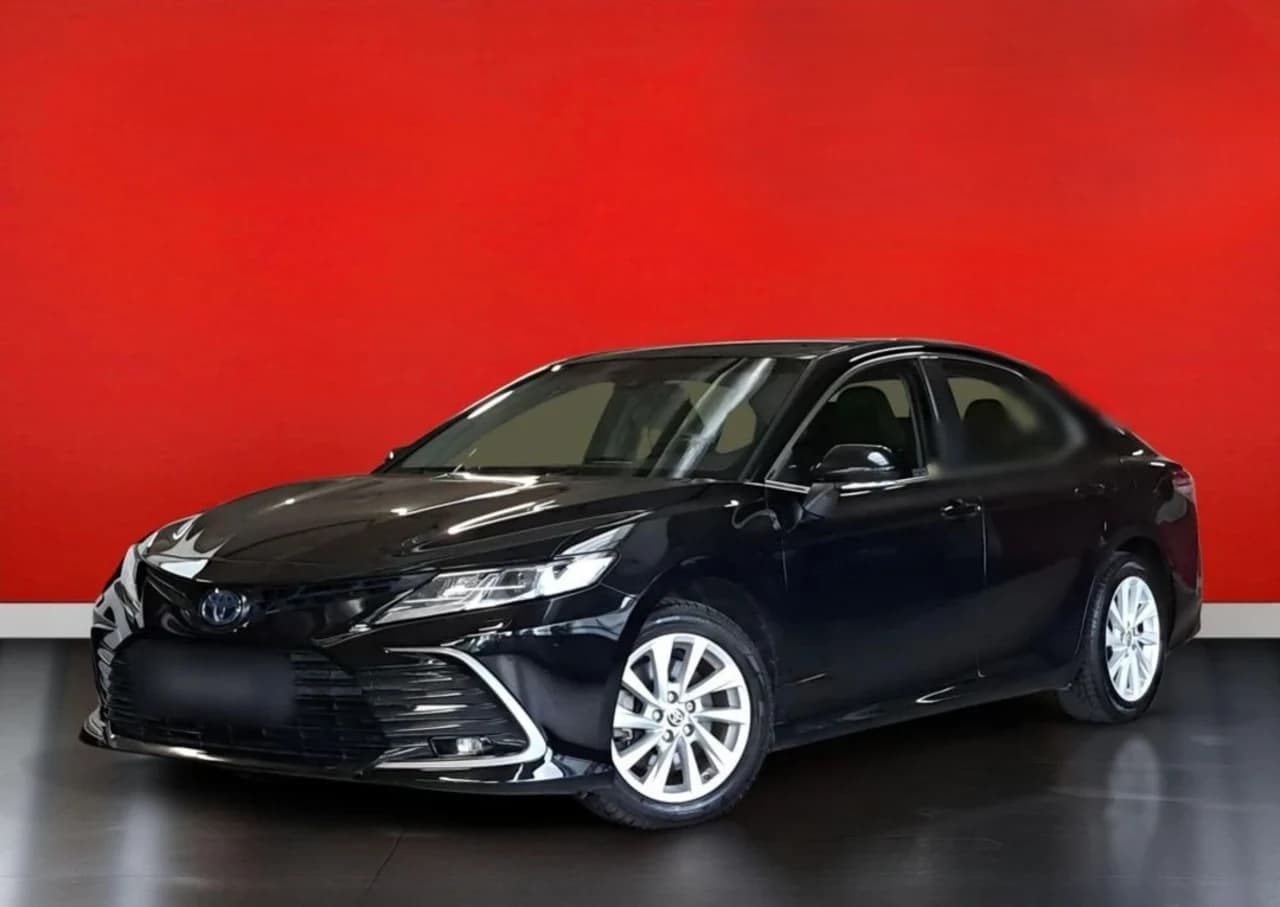 Toyota Camry 2.5 Hybrid Comfort CVT 2023 - używany samochód w leasingu