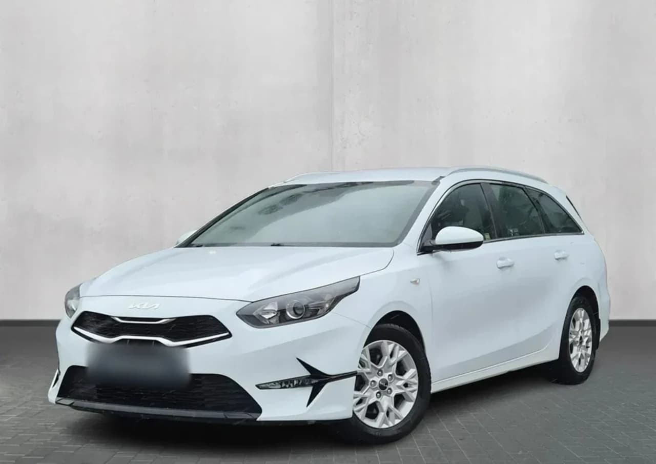 Kia Ceed 1.5 T-GDI M 2023 - używany samochód w leasingu