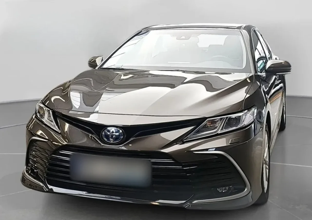 Toyota Camry 2.5 Hybrid Comfort CVT 2023 - вживаний автомобіль в лізингу