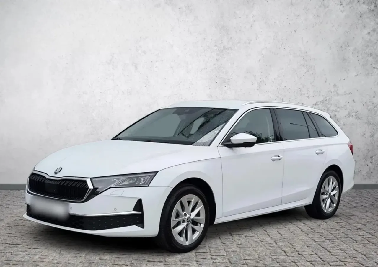Skoda Octavia 1.5 TSI mHEV Edition 130 Selection DSG 2025 - używany samochód w leasingu