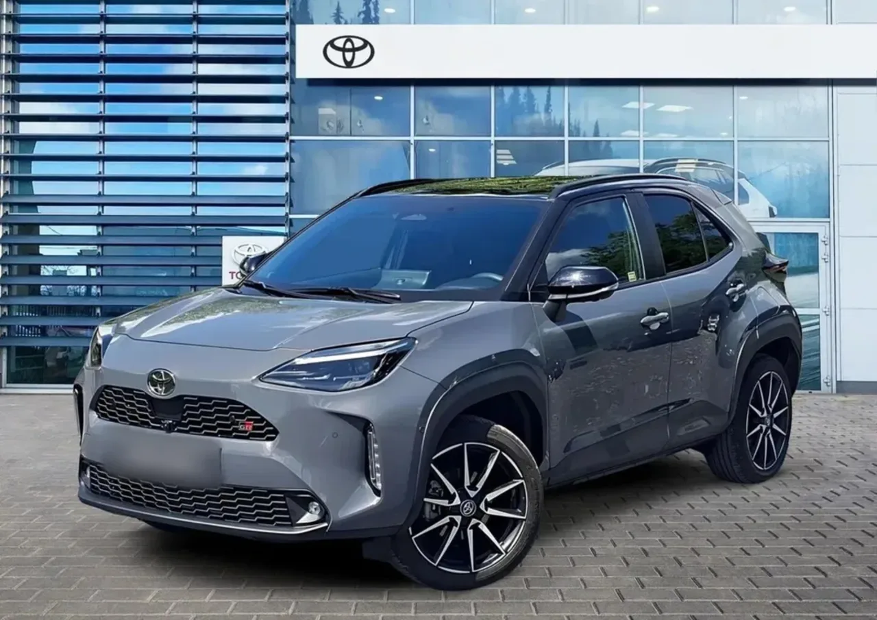 Toyota Yaris Cross Hybrid 1.5 GR Sport 2025 - używany samochód w leasingu