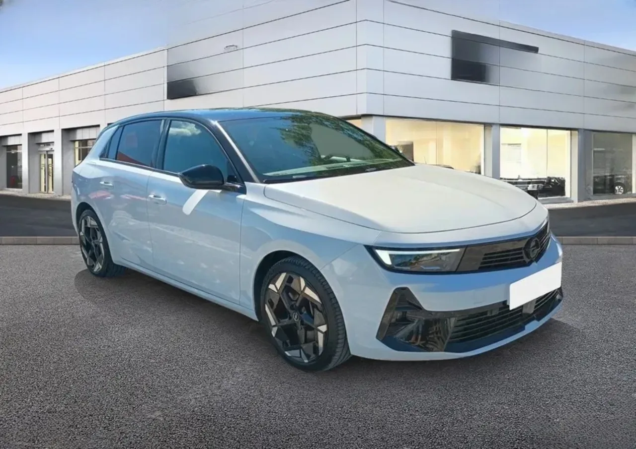 Opel Astra VI 1.6 T Plug-in Hybrid GSe 2023 - used car for lease