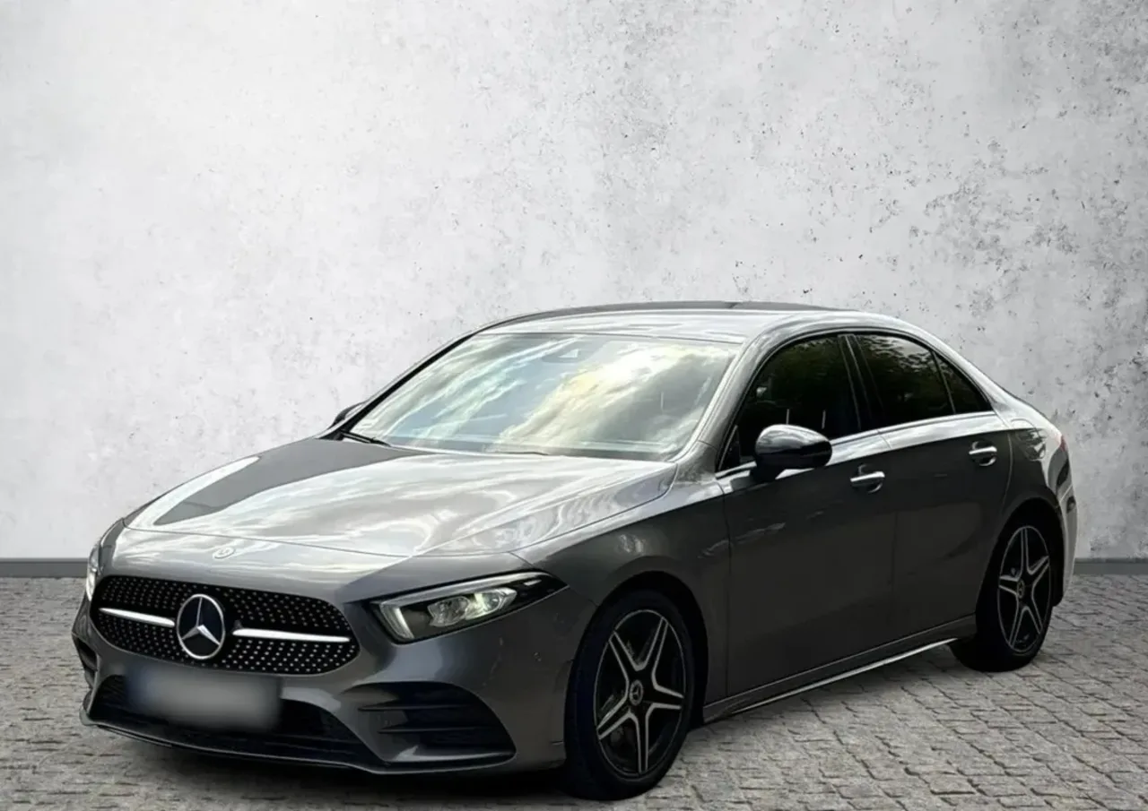 Mercedes-Benz Klasa A A 220 4-Matic AMG Line 7G-DCT