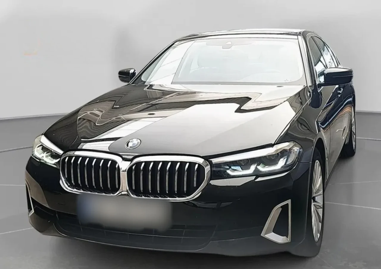 BMW Seria 5 520d xDrive mHEV Luxury Line sport-aut 2023 - gebrauchtes Leasingfahrzeug