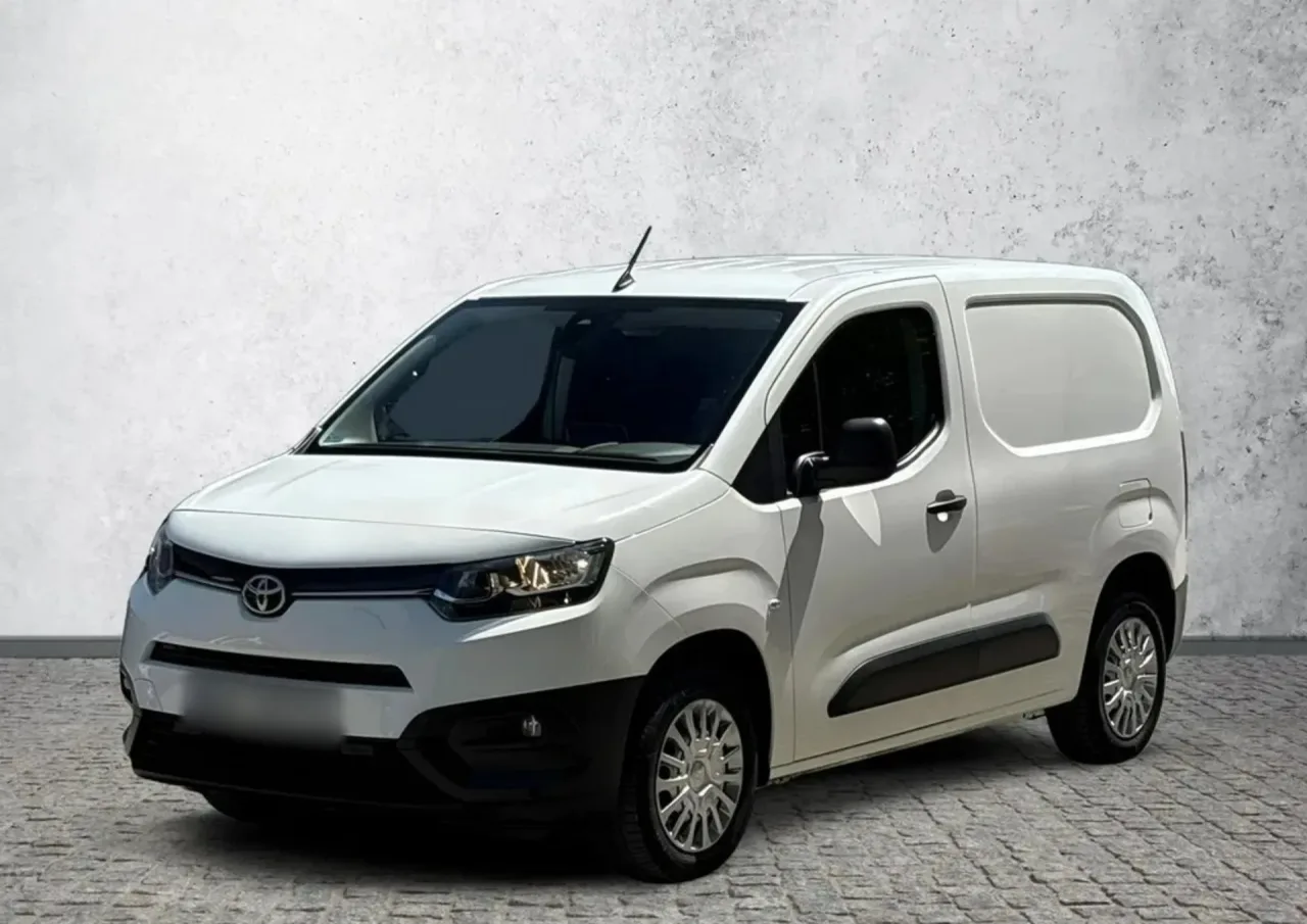 Toyota Proace City 1.5 D-4D Standard 2,0t Active 2022 - used car for lease