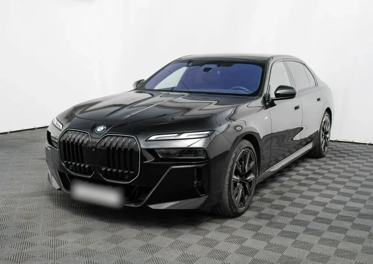 BMW Seria 7 G70 Sedan 3.0 40d 299KM 220kW 2024 - gebrauchtes Leasingfahrzeug
