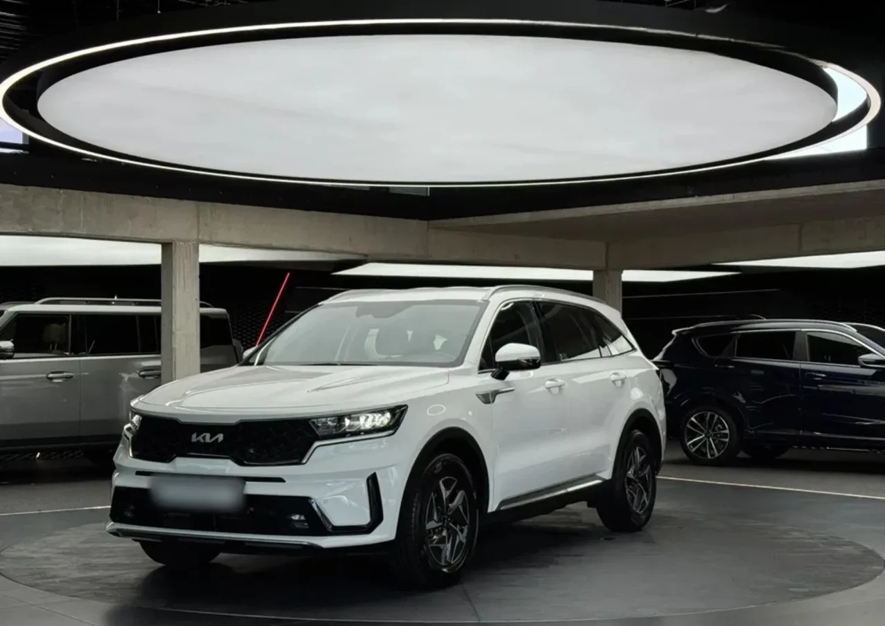Kia Sorento 1.6 T-GDI HEV M aut 7os. 2023 - gebrauchtes Leasingfahrzeug