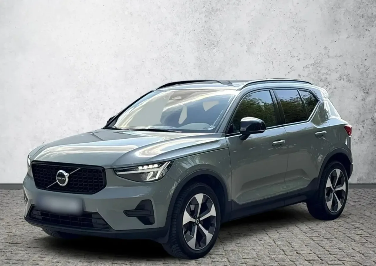 Volvo XC 40 B4 Plus Dark aut 2023 - gebrauchtes Leasingfahrzeug