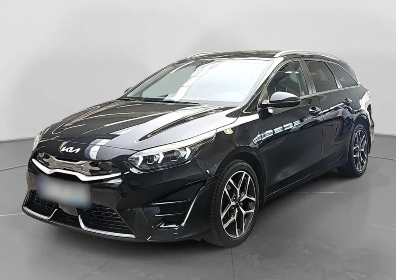Kia Ceed 1.6 GDI PHEV Business Line DCT 2023 - używany samochód w leasingu
