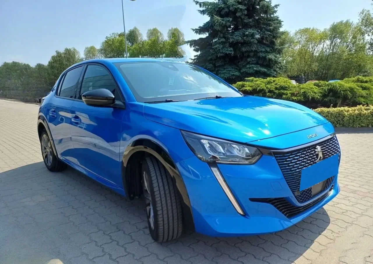 Peugeot 208 e-208 Allure Pack 2023 - вживаний автомобіль в лізингу