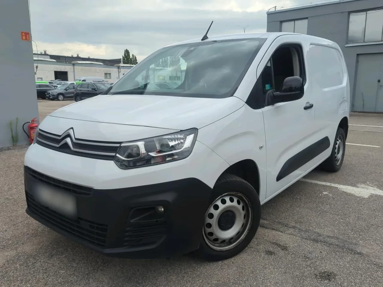 Citroen Berlingo Van 1.5 BlueHDi M 2023 - używany samochód w leasingu