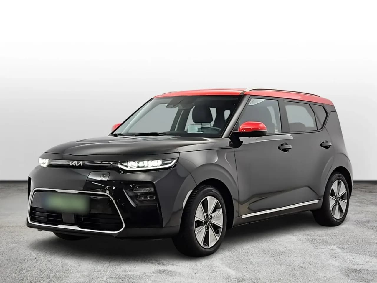 Kia e-Soul 39kWh XL 2023 - używany samochód w leasingu
