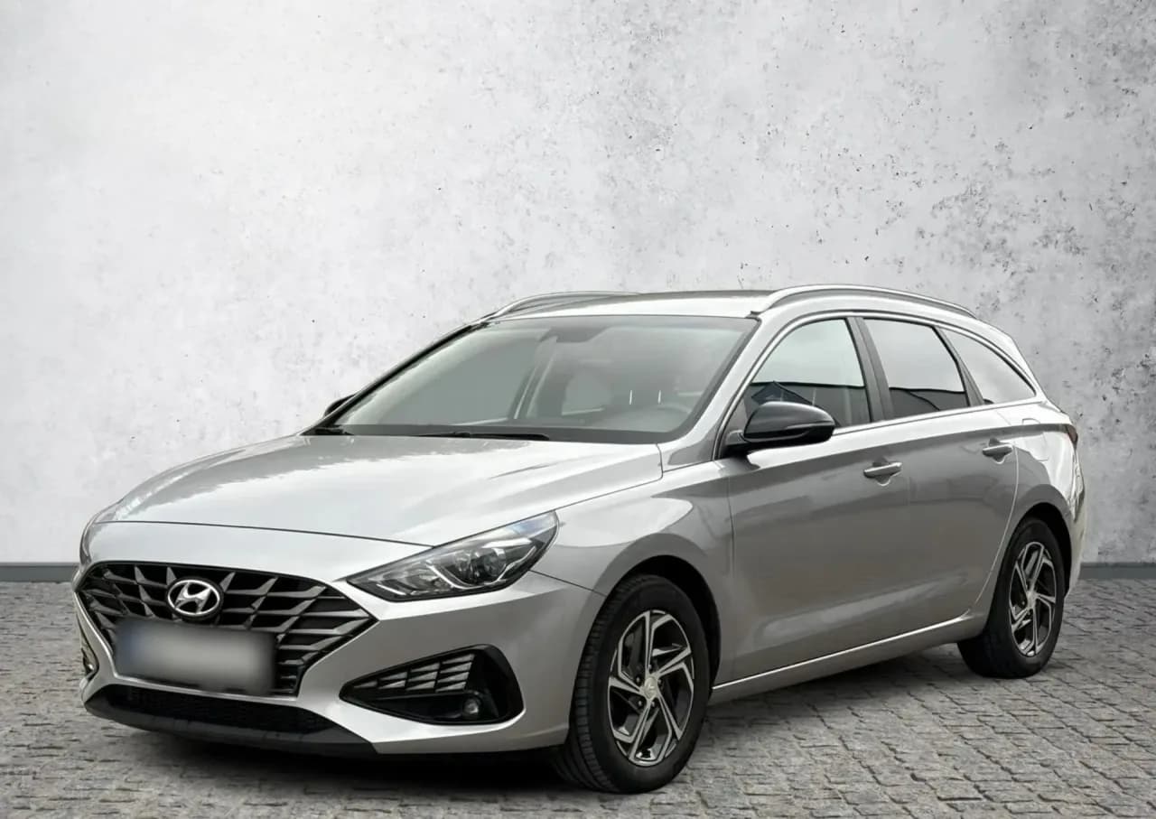 Hyundai i30 1.0 T-GDI Smart 2023 - używany samochód w leasingu