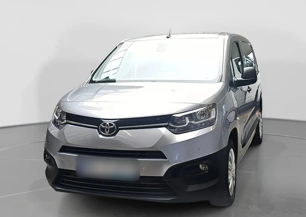 Toyota Proace City 1.5 D-4D Standard 2,3t Active 2022 - używany samochód w leasingu