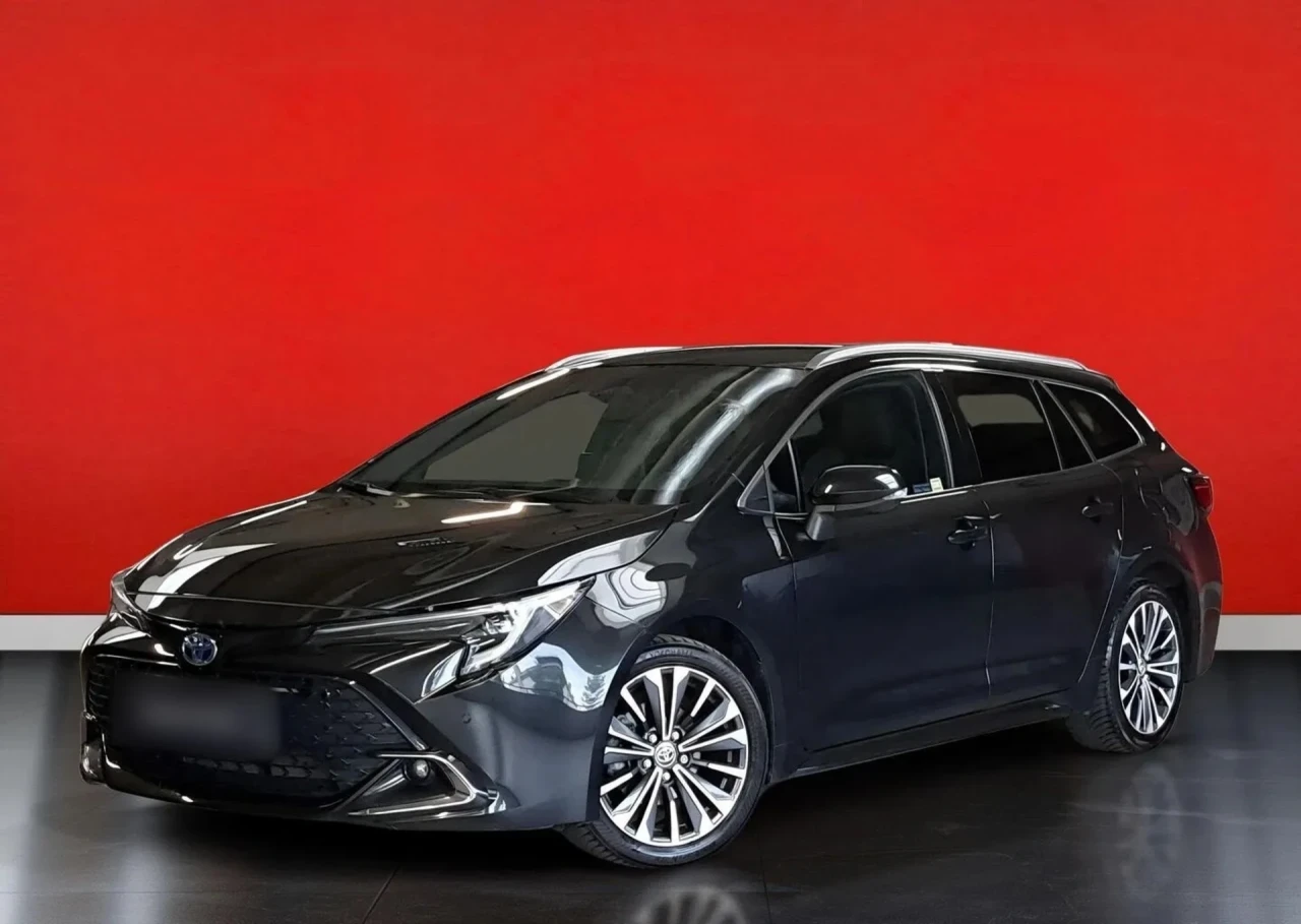 Toyota Corolla 1.8 Hybrid Style 2023 - używany samochód w leasingu