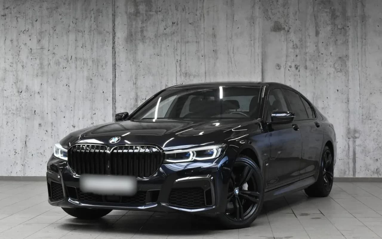 BMW Seria 7 730d xDrive mHEV 2021 - używany samochód w leasingu