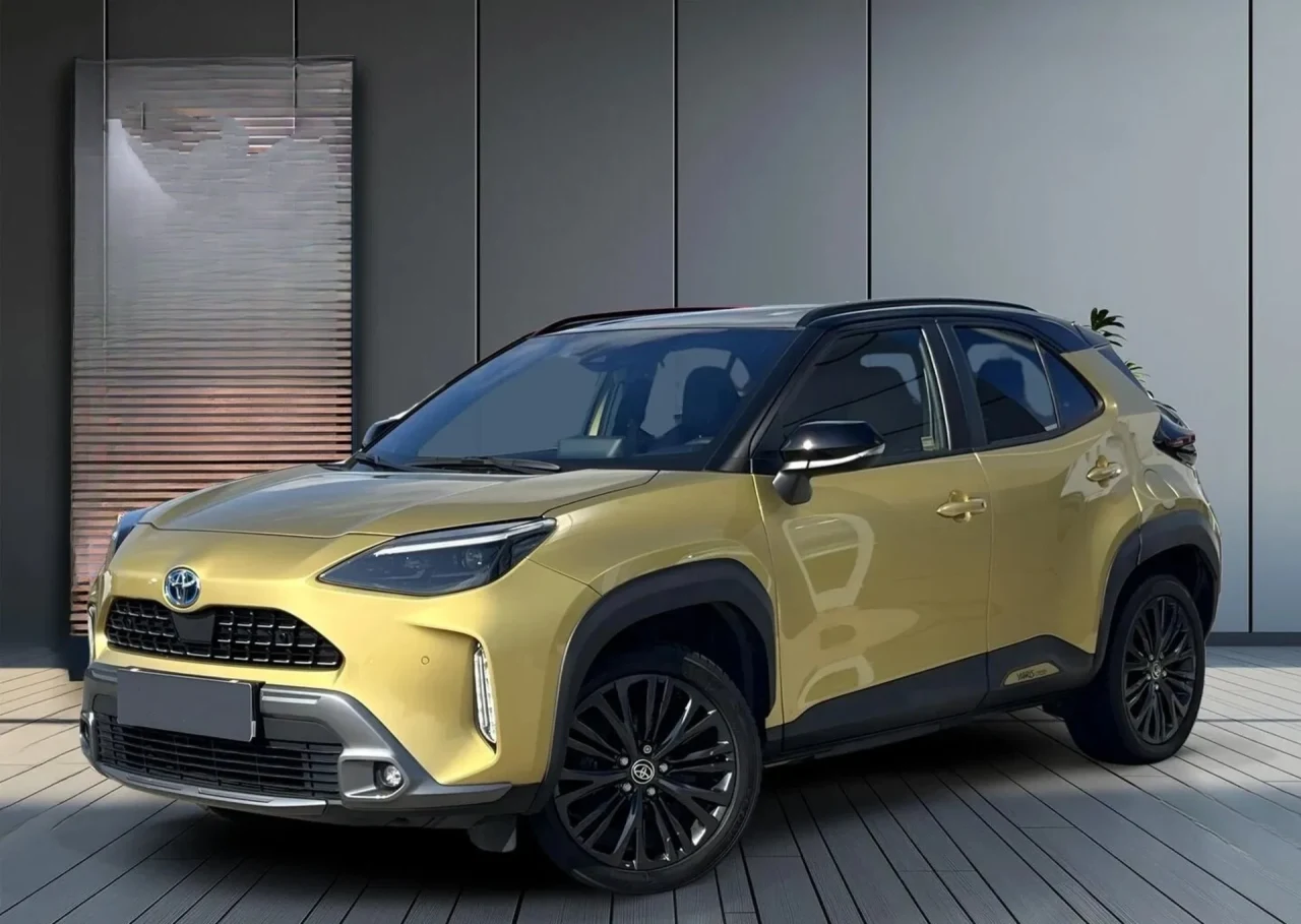 Toyota Yaris Cross Hybrid 1.5 Adventure 4x4 2023 - używany samochód w leasingu
