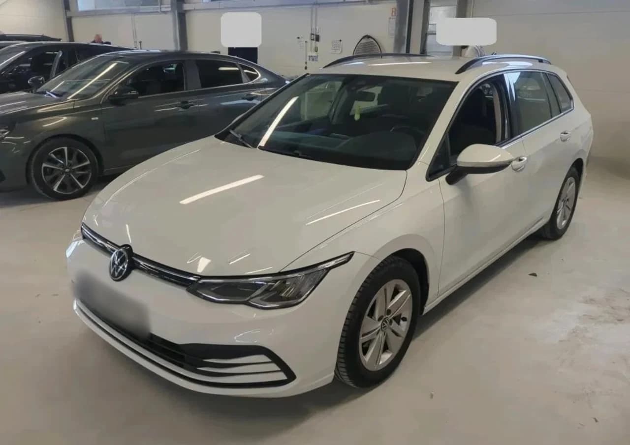Volkswagen Golf VIII 1.5 TSI EVO Life 2023 - używany samochód w leasingu