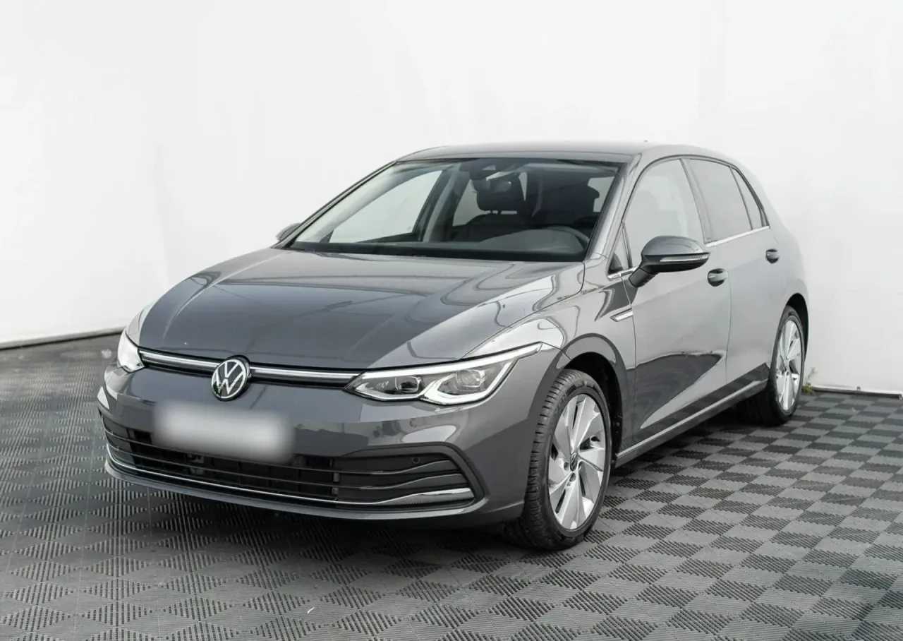 Volkswagen Golf VIII 1.5 eTSI EVO Style DSG 2023 - used car for lease