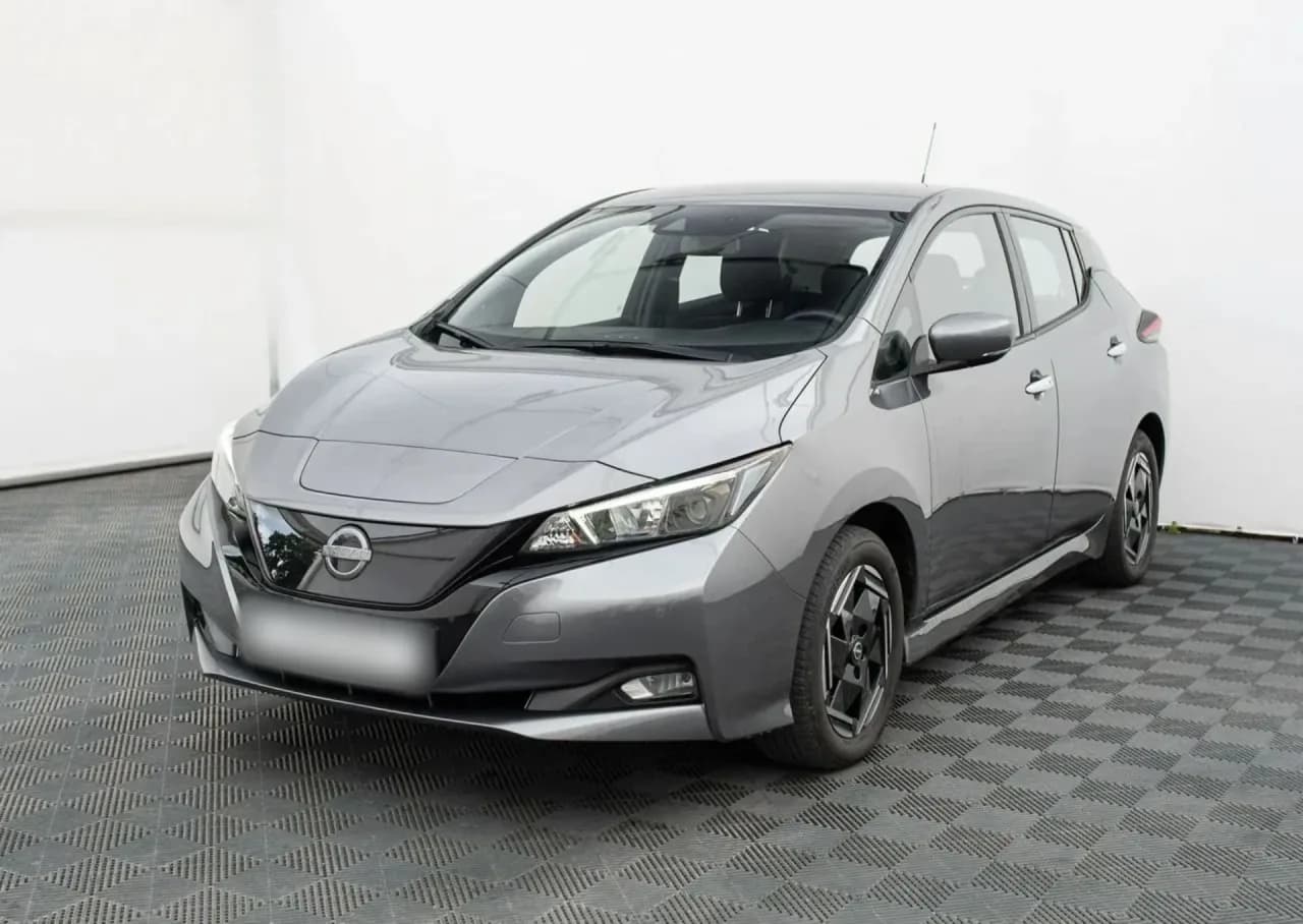 Nissan Leaf 40kWh Acenta 2023 - używany samochód w leasingu