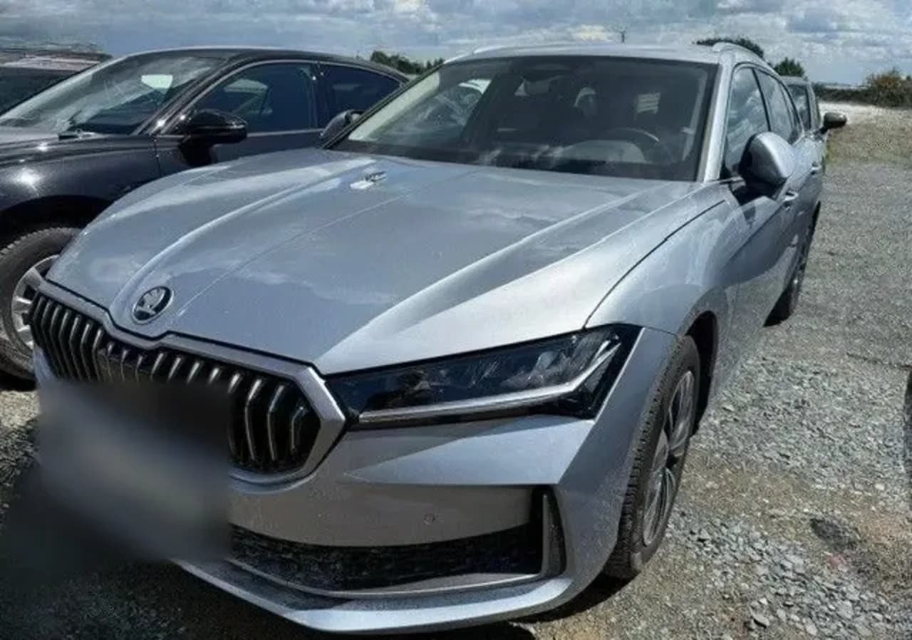 Skoda Superb 1.5 TSI mHEV Selection DSG 2025 - używany samochód w leasingu