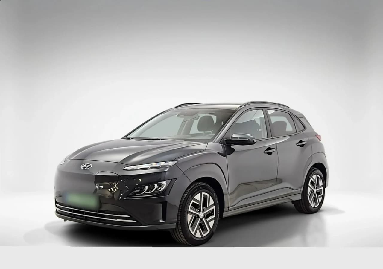 Hyundai Kona Electric 64kWh Smart 2023 - używany samochód w leasingu
