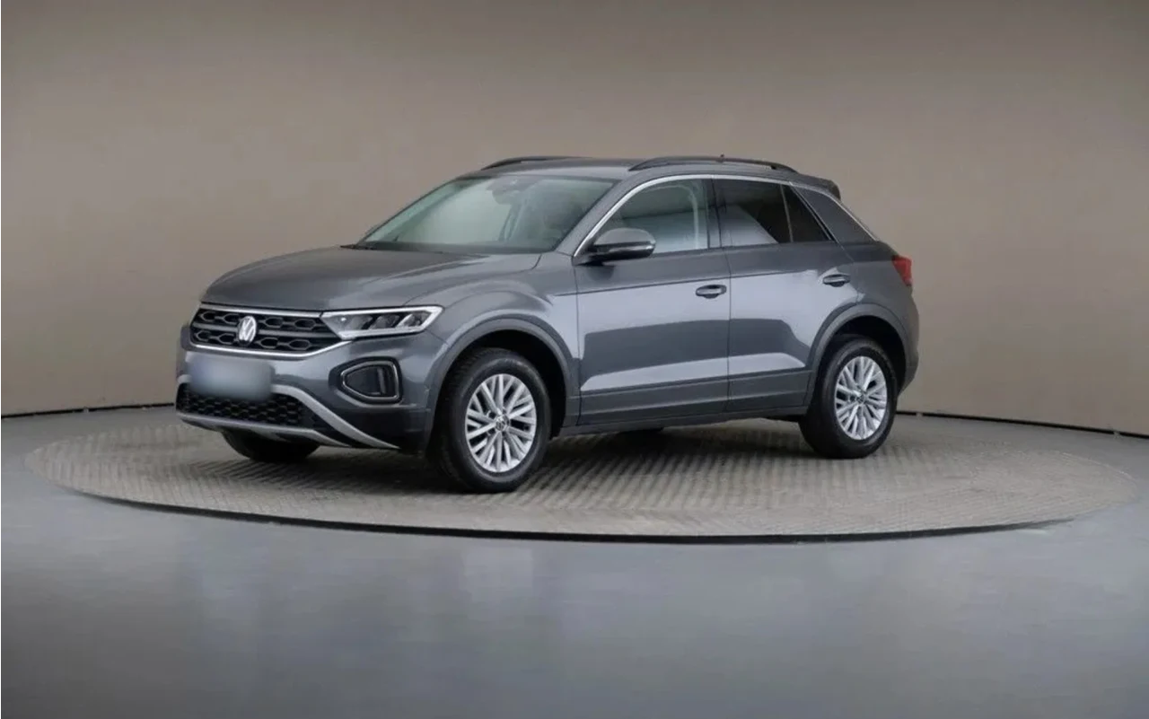 Volkswagen T-Roc 1.5 TSI Life 2023 - used car for lease