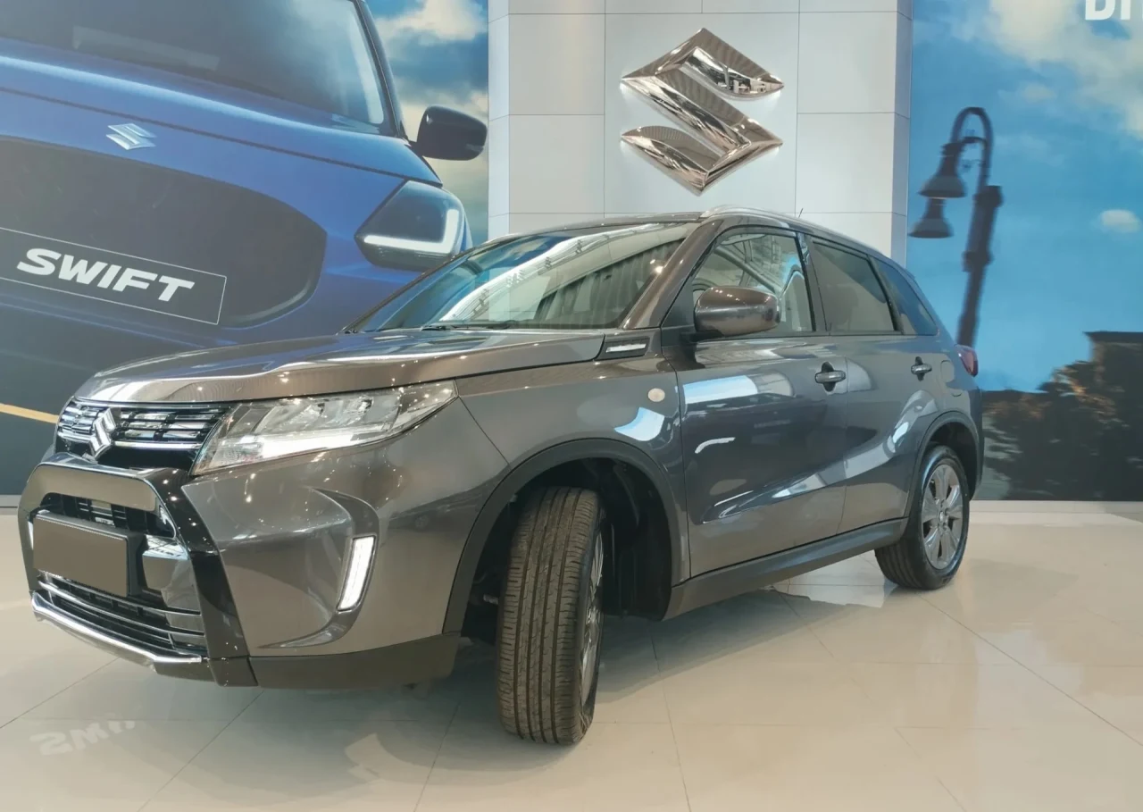 Suzuki Vitara 1.4 Boosterjet mHEV Premium Plus 2WD 2025 - używany samochód w leasingu