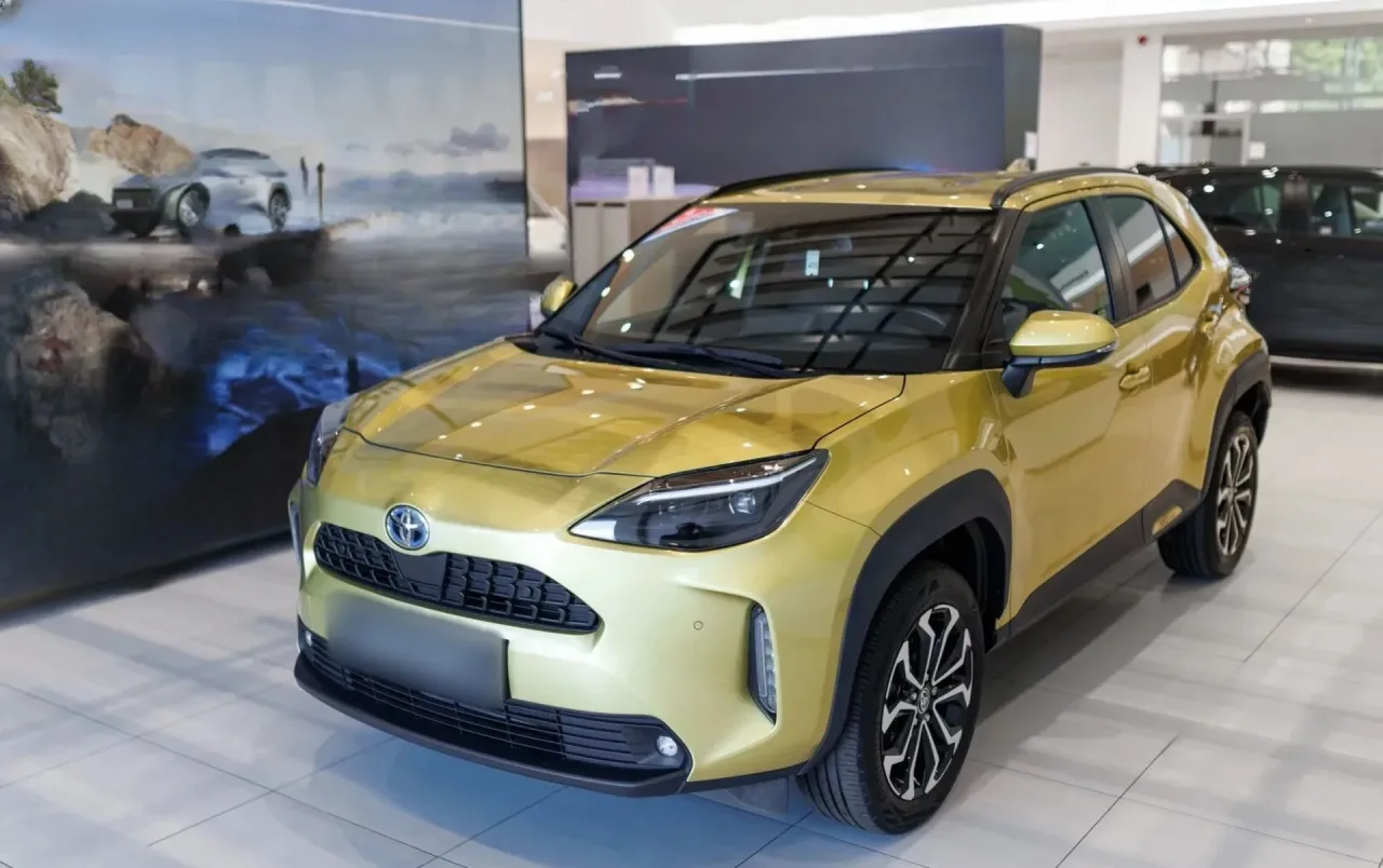 Toyota Yaris Cross Hybrid 1.5 Comfort 2023 - używany samochód w leasingu