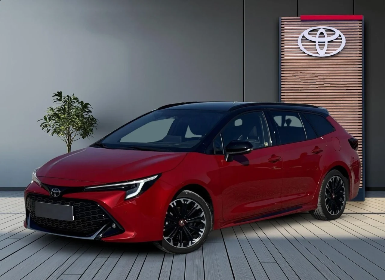 Toyota Corolla 1.8 Hybrid GR Sport 2024 - вживаний автомобіль в лізингу