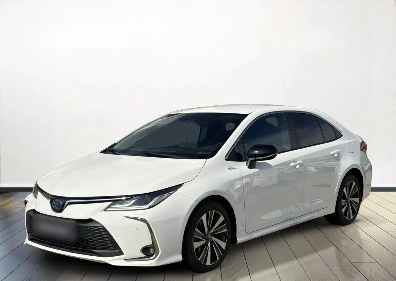 Toyota Corolla 1.8 Hybrid Style 2025 - używany samochód w leasingu