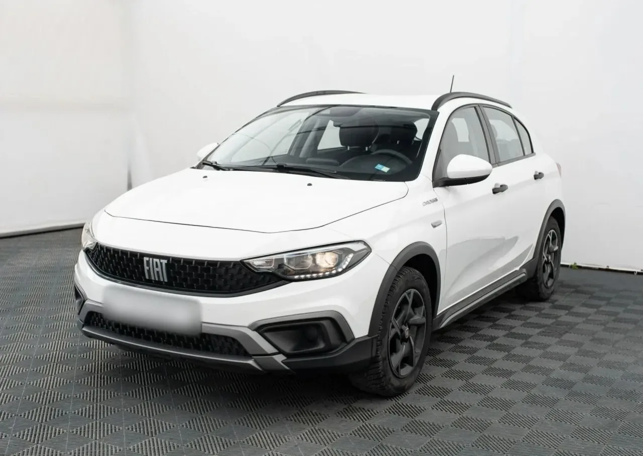 Fiat Tipo 1.5 Hybrid Cross DCT 2022 - gebrauchtes Leasingfahrzeug