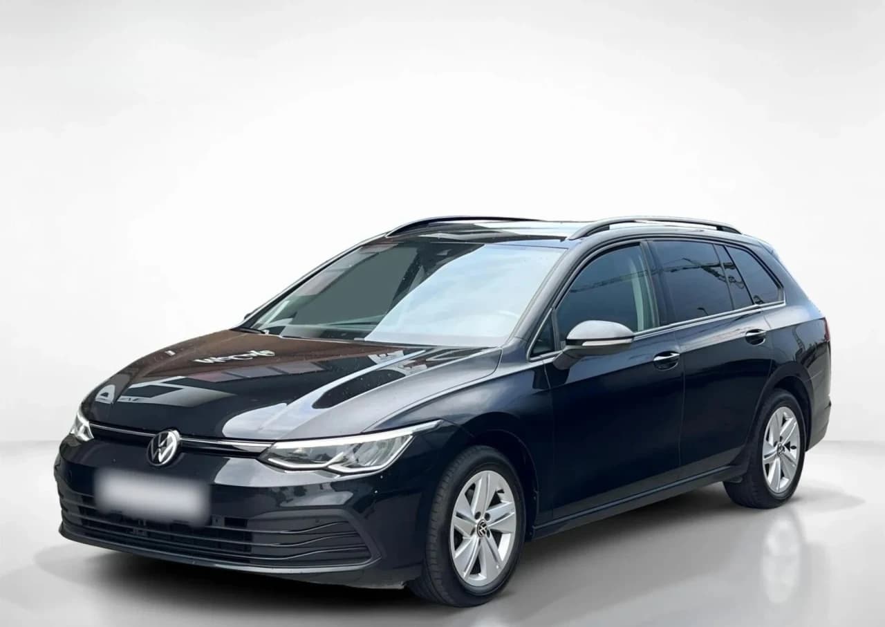 Volkswagen Golf VIII 1.5 eTSI EVO Life DSG 2023 - używany samochód w leasingu