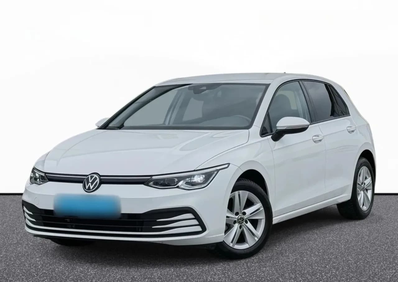 Volkswagen Golf VIII 1.5 TSI EVO Life 2023 - używany samochód w leasingu