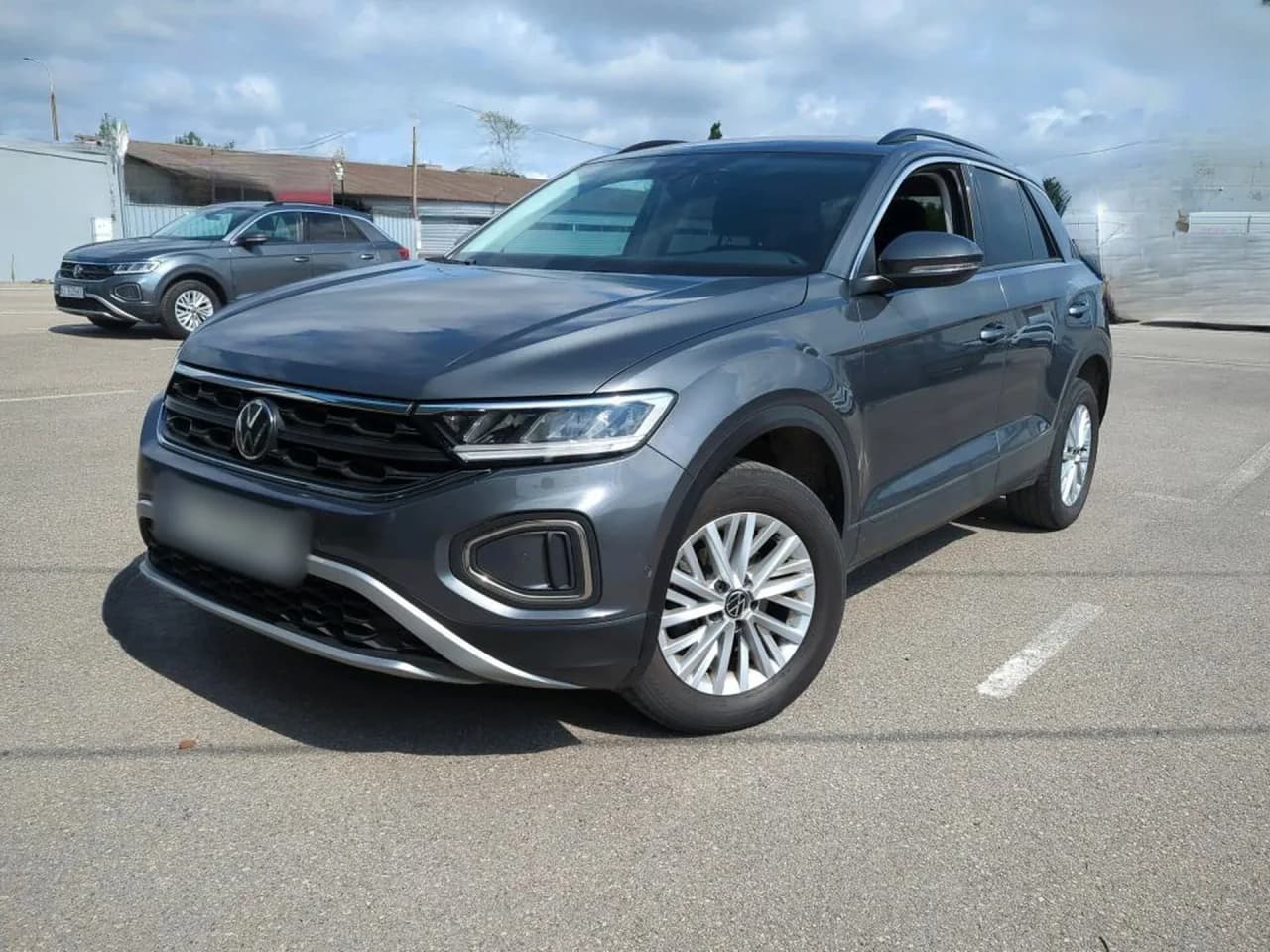 Volkswagen T-Roc 1.5 TSI Life 2023 - używany samochód w leasingu