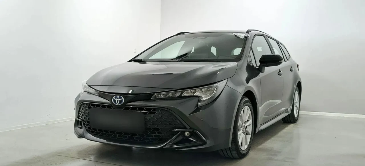 Toyota Corolla 1.8 Hybrid Comfort 2025 - używany samochód w leasingu